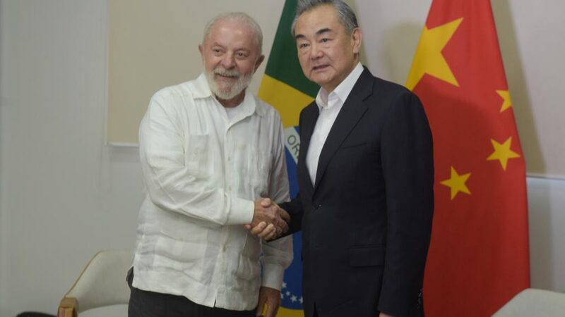 _Por_que__la_visita_de_Wang_Yi_a_Ame_rica_Latina_es_un_cambio_de_juego____