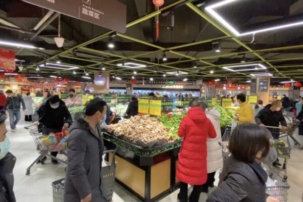 Precios de comestibles en Wuhan: Separando hechos de rumores Precios_de_comestibles_en_Wuhan__Separando_hechos_de_rumores video poster