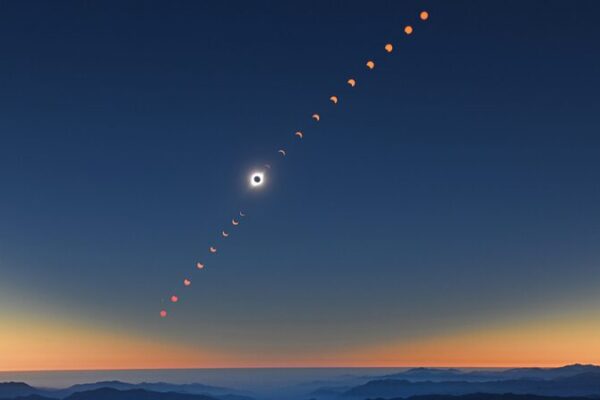 ¡Prepárate para abrazar el eclipse solar total de 2024 sobre América del Norte! 🌞🌑 _Prepa_rate_para_abrazar_el_eclipse_solar_total_de_2024_sobre_Ame_rica_del_Norte____ video poster
