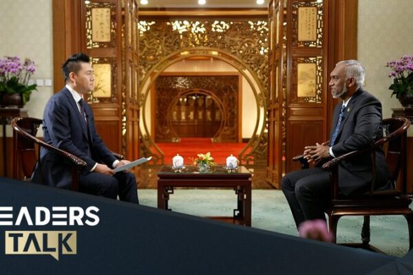 Presidente Muizzu: Fortaleciendo los lazos entre Maldivas y China y abrazando el futuro Presidente_Muizzu__Fortaleciendo_los_lazos_entre_Maldivas_y_China_y_abrazando_el_futuro video poster
