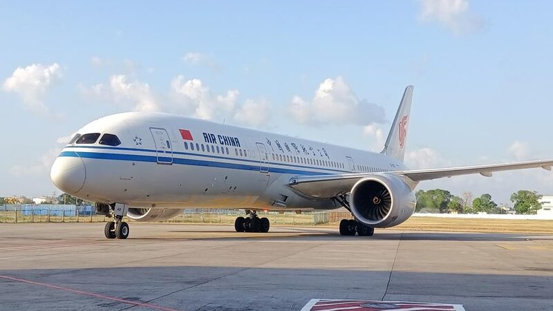 Primer_Vuelo_Peki_n_Madrid_La_Habana_Aterriza_en_Cuba__