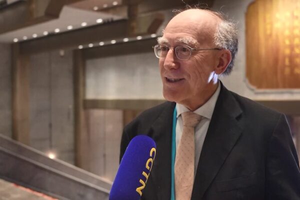 Profesor de Yale dice que la sabiduría confuciana es clave para el desarrollo de la IA Profesor_de_Yale_dice_que_la_sabiduri_a_confuciana_es_clave_para_el_desarrollo_de_la_IA video poster