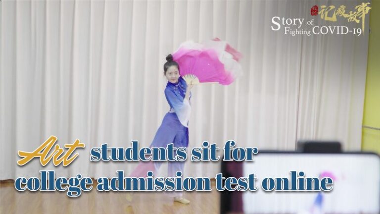 Profesor_de_arte_empodera_a_estudiantes_para_triunfar_en_admisiones_en_li_nea_durante_la_pandemia___ video poster