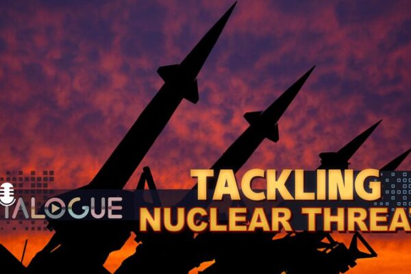 ¿Puede la Propuesta de ‘No Usar Primero’ de China Prevenir una Guerra Nuclear Global? _Puede_la_Propuesta_de__No_Usar_Primero__de_China_Prevenir_una_Guerra_Nuclear_Global_ video poster