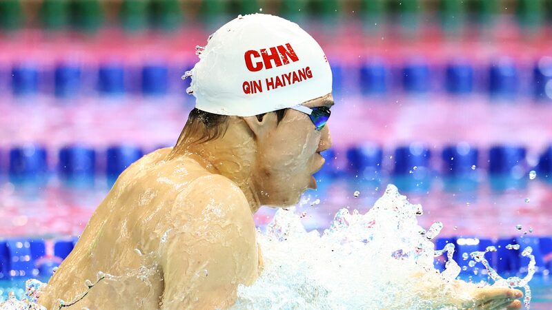 Qin_Haiyang_brilla_con_oro_en_los_100m_estilo_pecho_masculino_en_la_Copa_Mundial_de_Singapur______