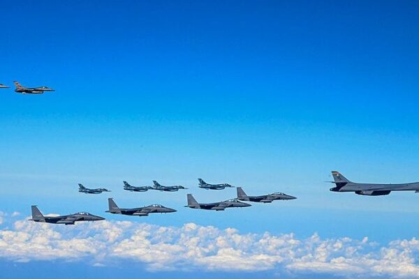 ROK, EE.UU. y Japón unen fuerzas en ejercicios aéreos conjuntos ✈️ ROK__EE_UU__y_Japo_n_unen_fuerzas_en_ejercicios_ae_reos_conjuntos___