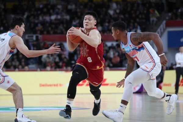 Regreso Épico: Shanxi Loongs Supera un Déficit de 25 Puntos para Derrotar a Xinjiang Flying Tigers Regreso_E_pico__Shanxi_Loongs_Supera_un_De_ficit_de_25_Puntos_para_Derrotar_a_Xinjiang_Flying_Tigers