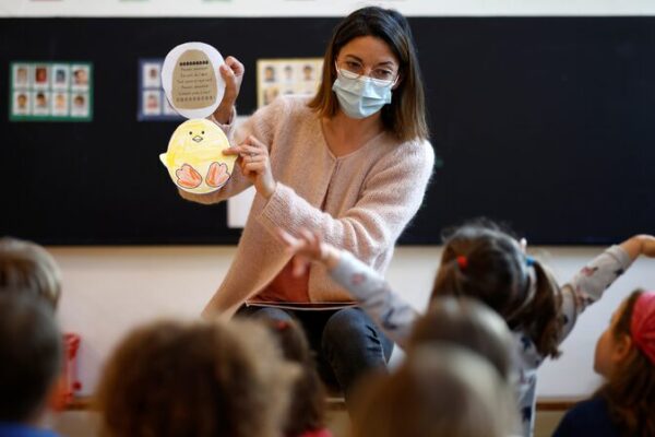Regreso a Clases Después del COVID-19: Cómo se Están Preparando los Estudiantes 🎒 Regreso_a_Clases_Despue_s_del_COVID_19__Co_mo_se_Esta_n_Preparando_los_Estudiantes__