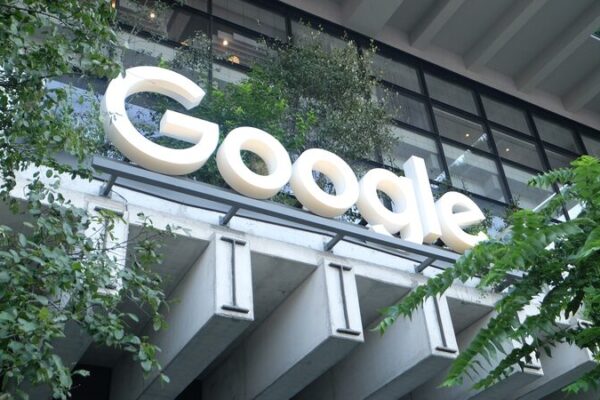 Reguladores de privacidad de la UE investigan el uso de datos de usuarios por parte de Google para entrenar IA 🚀 Reguladores_de_privacidad_de_la_UE_investigan_el_uso_de_datos_de_usuarios_por_parte_de_Google_para_entrenar_IA__