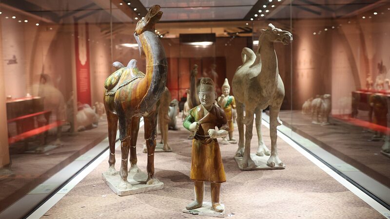 Revelando_a_Wu_Zetian__La_u_nica_emperatriz_de_China_brilla_en_la_exposicio_n_del_Museo_de_Xiamen