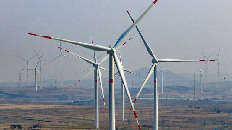 Revelando la Verdad: Desmintiendo Mitos sobre la ‘Sobrecapacidad’ de China 🚀 Revelando_la_Verdad__Desmintiendo_Mitos_sobre_la__Sobrecapacidad__de_China__