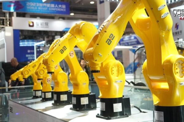 Revitalizando_el_Crecimiento_de_China_con_Nuevas_Fuerzas_Productivas__