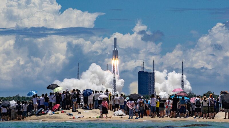 Revolucio_n_del_Internet_Satelital__Co_mo_la_Tecnologi_a_Espacial_esta__Dando_Forma_a_Nuestro_Futuro__