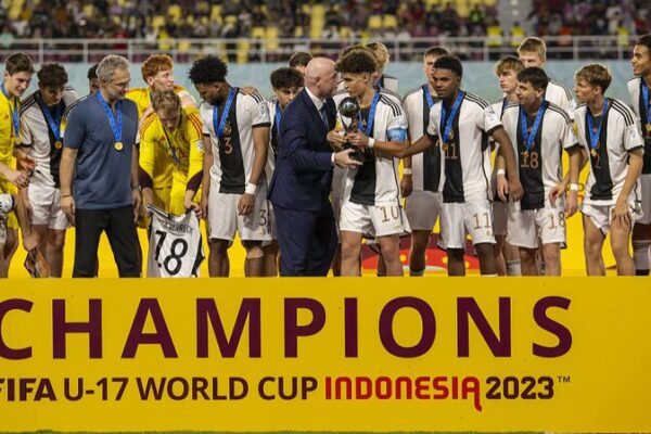 Revolución en la Copa Mundial Sub-17 de la FIFA: ¡Torneos Anuales y Más Equipos! ⚽🌍 Revolucio_n_en_la_Copa_Mundial_Sub_17_de_la_FIFA___Torneos_Anuales_y_Ma_s_Equipos____