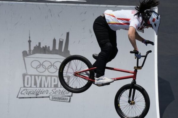 Roberts_Recupera_la_Gloria_del_BMX_Freestyle_mientras_China_Ilumina_los_Campeonatos_Mundiales