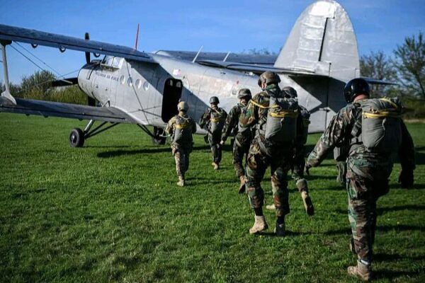 Rompiendo_el_Ciclo___Co_mo_Podemos_Detener_el_Aumento_del_Gasto_Militar_Global_____