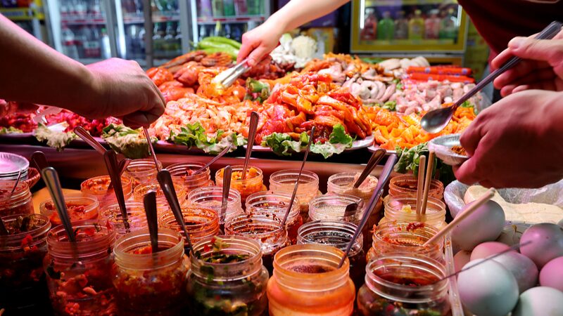 _Saborea_Kunming_en_el_Mercado_Nocturno_de_Shuangqiao____