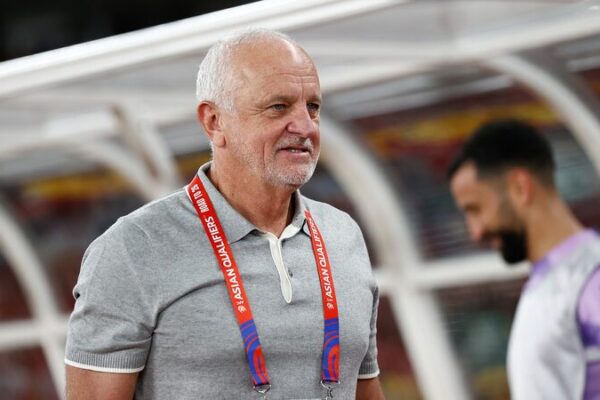 Salida Sorprendente: Graham Arnold Renuncia como Entrenador de Fútbol de Australia ⚽ Salida_Sorprendente__Graham_Arnold_Renuncia_como_Entrenador_de_Fu_tbol_de_Australia__
