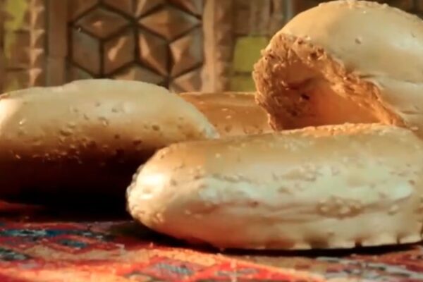 Segunda temporada del programa culinario de China “Tres Comidas, Cuatro Estaciones” se lanza con un banquete de Xinjiang Segunda_temporada_del_programa_culinario_de_China__Tres_Comidas__Cuatro_Estaciones__se_lanza_con_un_banquete_de_Xinjiang
