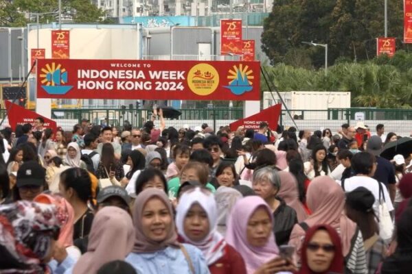 Semana_de_Indonesia_en_la_RAEHK_impulsa_el_comercio_y_el_turismo_con_una_celebracio_n_vibrante__ video poster