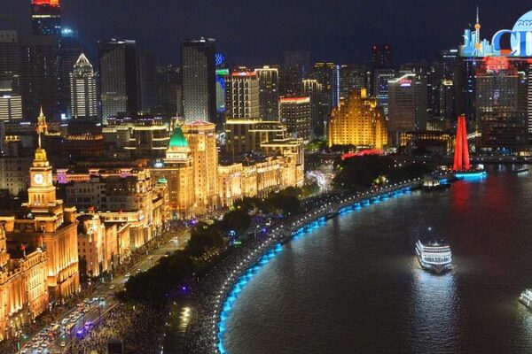 Shanghai Brilla: Un Vistazo a la Perla de Oriente Shanghai_Brilla__Un_Vistazo_a_la_Perla_de_Oriente video poster