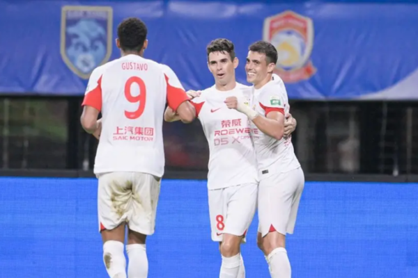 _Shanghai_Port_se_impone_2_1_a_Meizhou_Hakka_y_lidera_la_CSL____