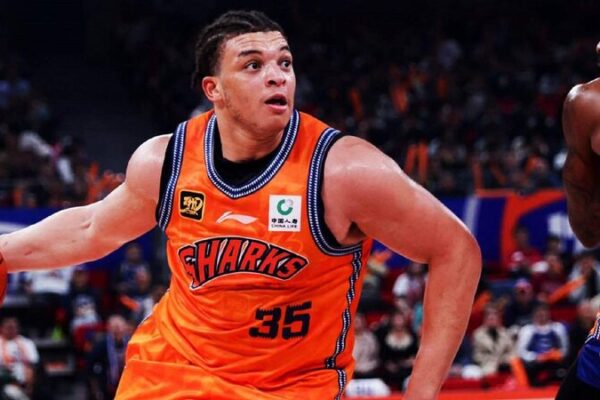 ¡Shanghai Sharks aplasta a Zhejiang Golden Bulls 124-94, terminando racha de derrotas con estilo! 🦈🏀 _Shanghai_Sharks_aplasta_a_Zhejiang_Golden_Bulls_124_94__terminando_racha_de_derrotas_con_estilo____