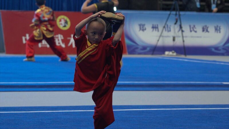 _Shaolin_Wushu_une_generaciones__de_4_a_82_an_os_en_accio_n___ video poster