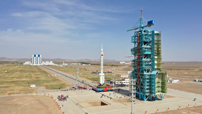 Shenzhou_18__El_pro_ximo_gran_salto_de_China_al_espacio__ video poster