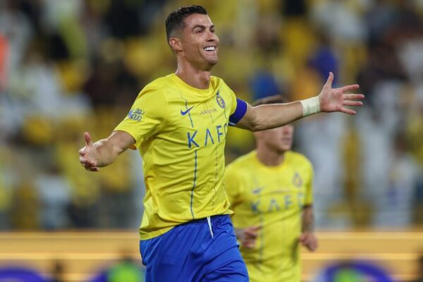 Sin_ti_tulo__pero_con_fortuna__Ronaldo_es_el_atleta_mejor_pagado_del_mundo