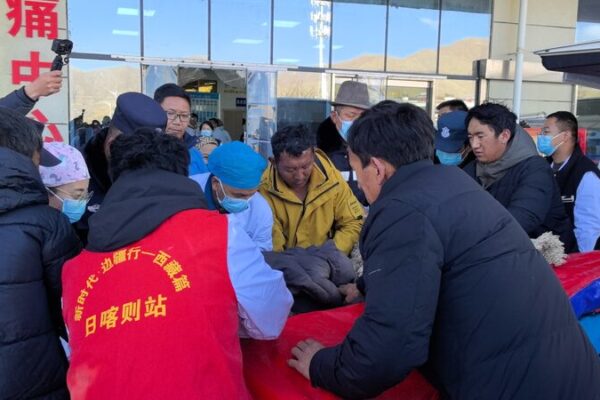 Sobrevivientes_del_Terremoto_en_Xizang_Reciben_Atencio_n_en_el_Hospital_Popular_de_Xigaze__ video poster