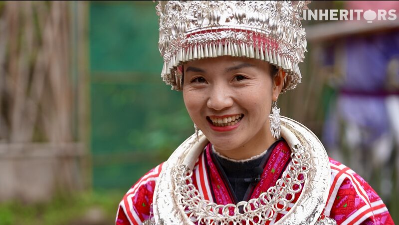 Sonriendo_Entre_las_Montan_as__La_Vida_Alegre_de_los_Miao_en_China