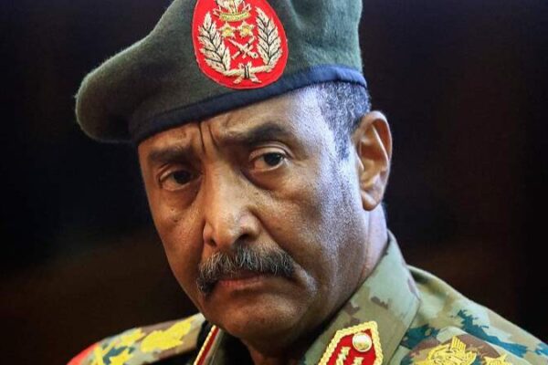 Suda_n_e_Ira_n_se_reconectan__embajadores_intercambiados_despue_s_de_siete_an_os