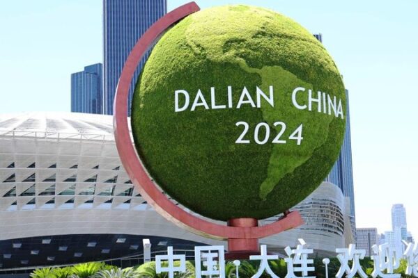 Summer_Davos_2024__Abrazando_el_Crecimiento__la_Innovacio_n_y_la_Cooperacio_n__