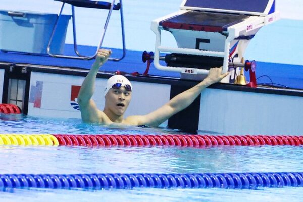 Sun Yang regresa con fuerza: El retorno de una leyenda de la natación 🏊♂️🔥 Sun_Yang_regresa_con_fuerza__El_retorno_de_una_leyenda_de_la_natacio_n______ video poster