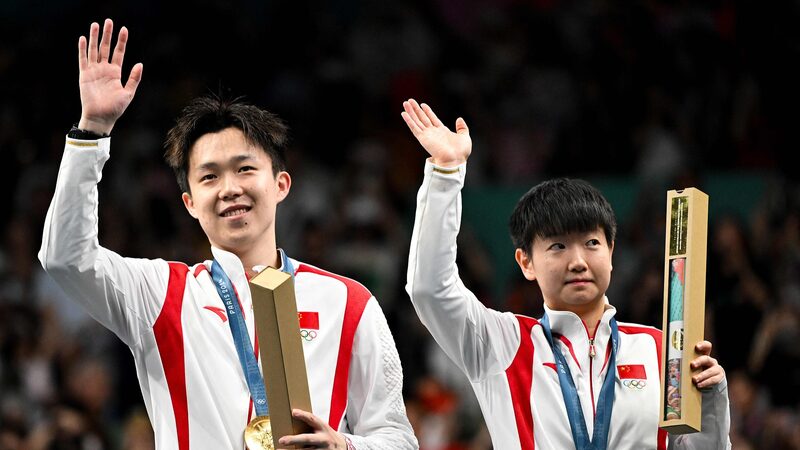 Sun_y_Wang_traen_la_gloria_del_tenis_de_mesa_de_vuelta_a_China_con_oro_en_dobles_mixtos___