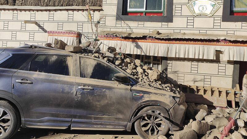 Terremoto_potente_en_Xizang_deja_53_muertos_y_decenas_de_heridos