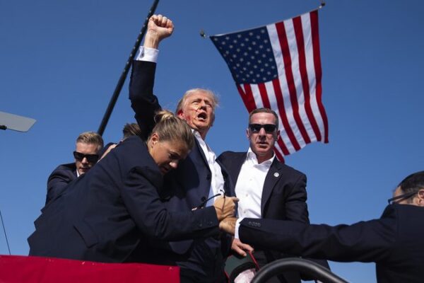 Tiroteo en mitin de Trump revela profundas divisiones en Estados Unidos Tiroteo_en_mitin_de_Trump_revela_profundas_divisiones_en_Estados_Unidos