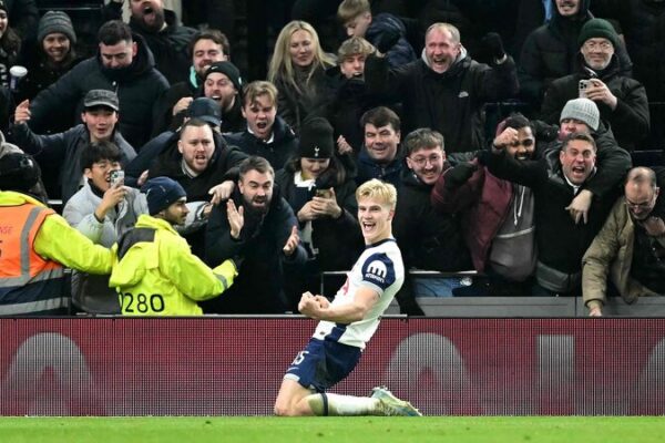 ¡Tottenham sorprende al Liverpool en semifinales de la EFL Cup! ⚽🔥 _Tottenham_sorprende_al_Liverpool_en_semifinales_de_la_EFL_Cup____