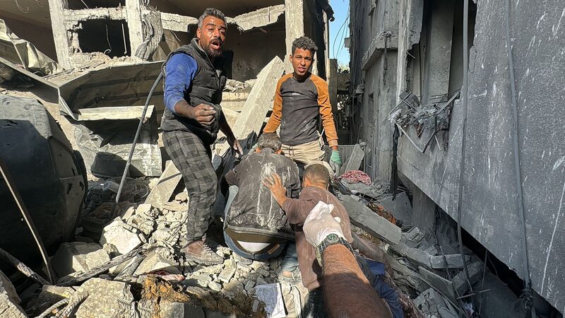 Tragedia_en_Gaza__Ataque_israeli__deja_ma_s_de_100_muertos__incluidos_20_nin_os__