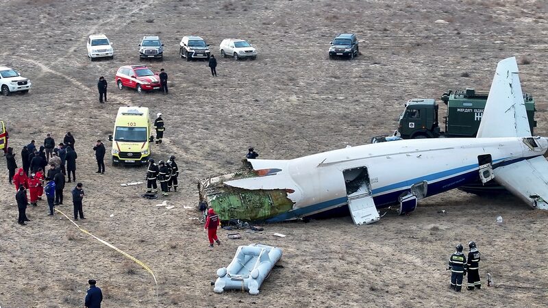 __Tragedia_en_Kazajista_n__Accidente_de_Azerbaijan_Airlines_cobra_38_vidas