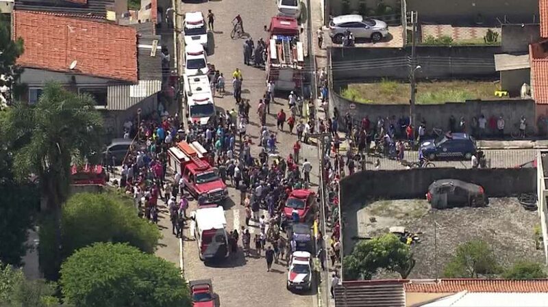 Tragedia_en_Suzano__Tiroteo_escolar_conmociona_a_Brasil__ video poster