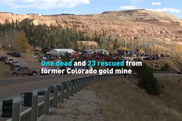 Tragedia en tour turístico: 1 muerto y 23 rescatados en mina de oro abandonada en Colorado Tragedia_en_tour_turi_stico__1_muerto_y_23_rescatados_en_mina_de_oro_abandonada_en_Colorado video poster