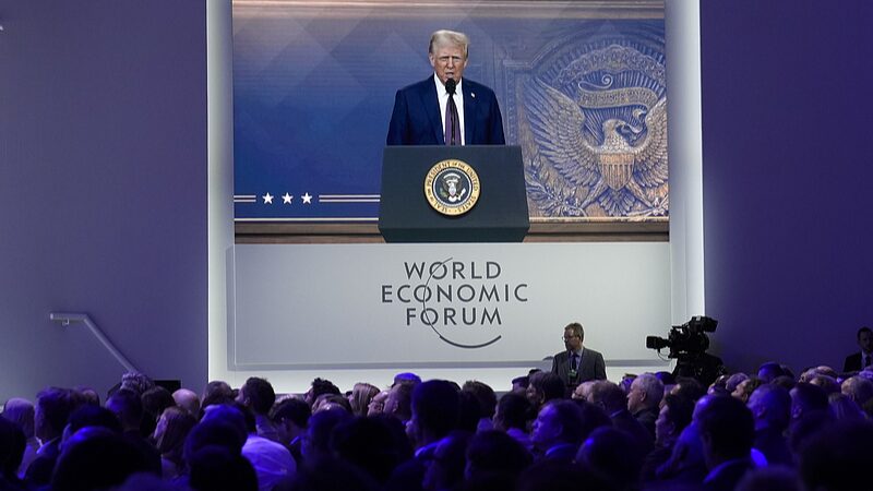 Trump_expresa_disposicio_n_a_colaborar_con_China_en_discurso_en_Davos