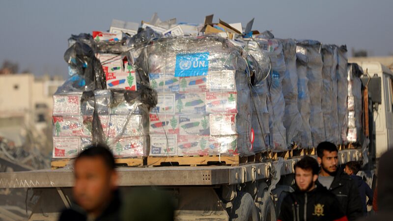 UNRWA_desafi_a_la_prohibicio_n_israeli___La_misio_n_de_ayuda_continu_a___