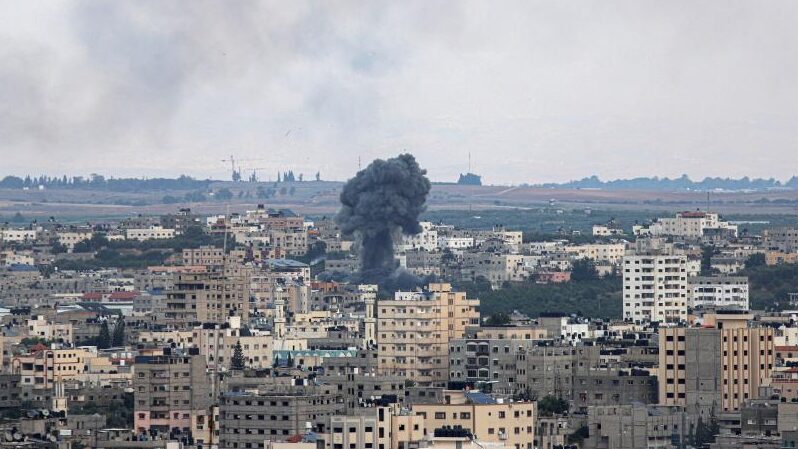 _U_ltima_Hora__Las_incursiones_terrestres_de_Israel_en_Gaza_sacuden_el_conflicto__ video poster