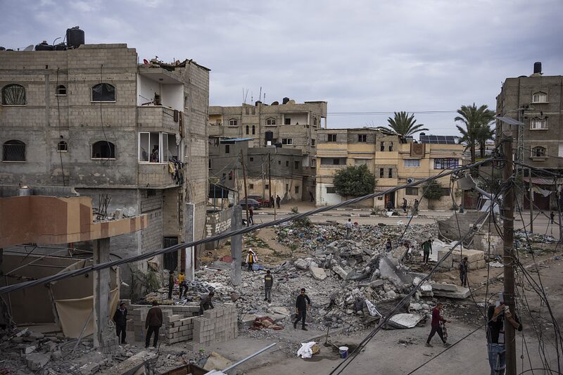 __U_ltima_hora__Fuerzas_israeli_es_asaltan_Rafah_en_Gaza_en_medio_de_conversaciones_prolongadas_sobre_tregua video poster