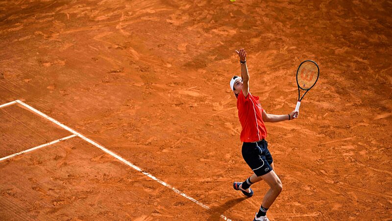 Ugo_Humbert_remonta_con_fuerza_en_Monte_Carlo__Khachanov_y_Dimitrov_avanzan