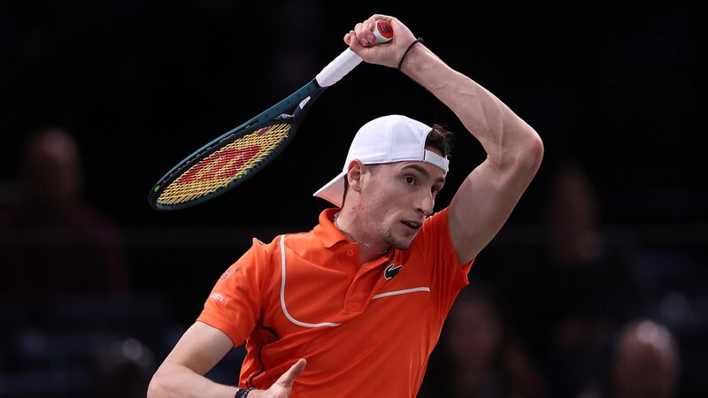 Ugo_Humbert_triunfa_en_un_emocionante_partido_del_Masters_de_Pari_s__