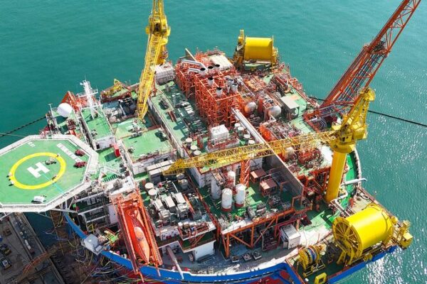 _Un_Cambio_de_Juego__El_Primer_FPSO_Cili_ndrico_de_Asia__Haikui_No_1__Completado_en_Qingdao